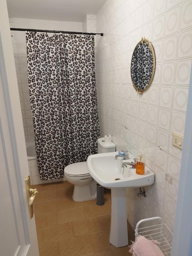 Apartamento Céntrico y amplio piso con plaza parking Cangas do Morrazo Exterior foto